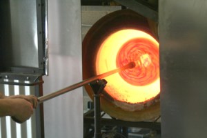 glory_hole-s Blown glass heating in the glory hole