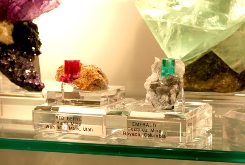 Red_beryl-emerald-Proctor-s Red Beryl and Emerald