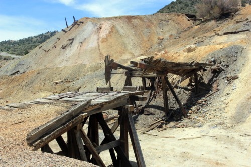 Ore_dump-s Ore dump at Dividend