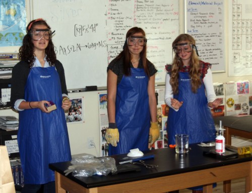 Dry_ice_group-s Dry ice group