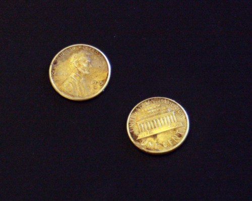Gold_pennies-s Golden pennies