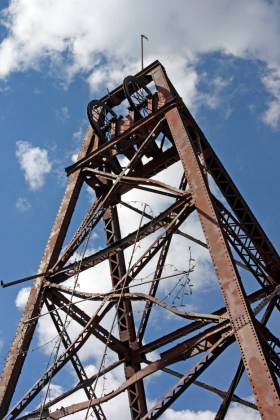 Steel Headframe for the Vindicator Mine