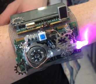 bracelet-with-led