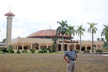 David by central mosque