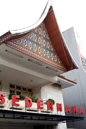 Sederhana restaurant exterior