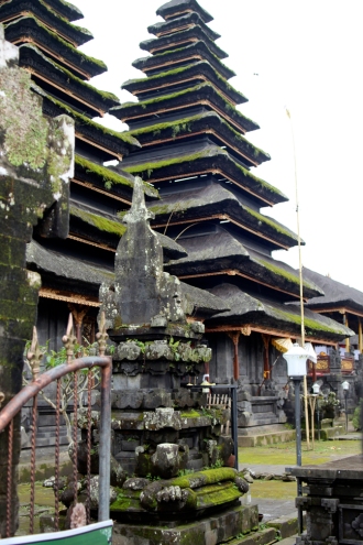 11-step pagoda