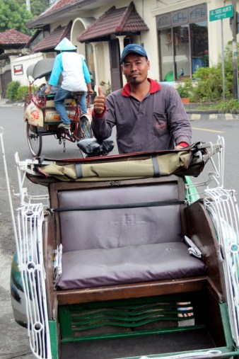 Becak driver