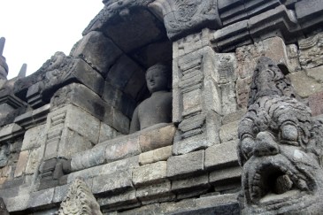 BUddha and water spout