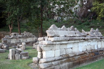 Ruined walls of stone