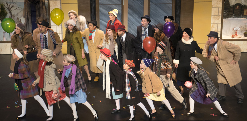 Big Ca-lown Balloon dancing